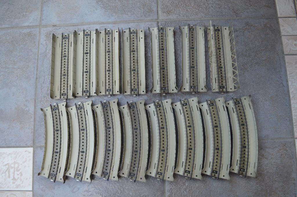 Märklin : mooi 15 delig lot brugdelen, Wisselstroom, Gebruikt, Brug, Tunnel of Gebouw, Ophalen of Verzenden
