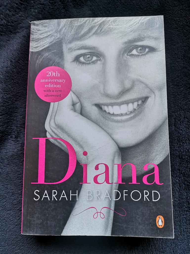 Sarah Bradford, Diana, Ophalen of Verzenden, Gelezen