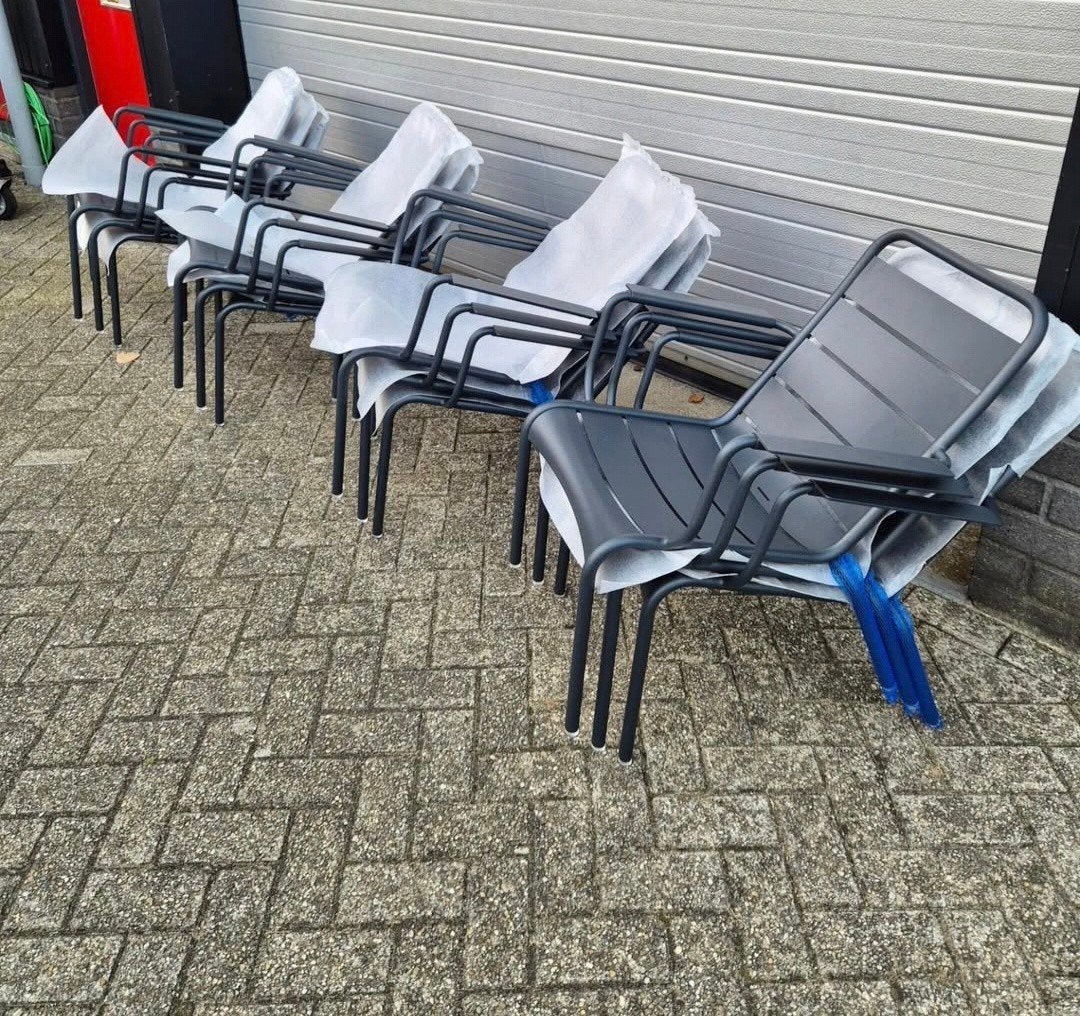 nieuwe fermob Luxembourg anthracite low chairs prijs per st, Ophalen, Nieuw, Aluminium