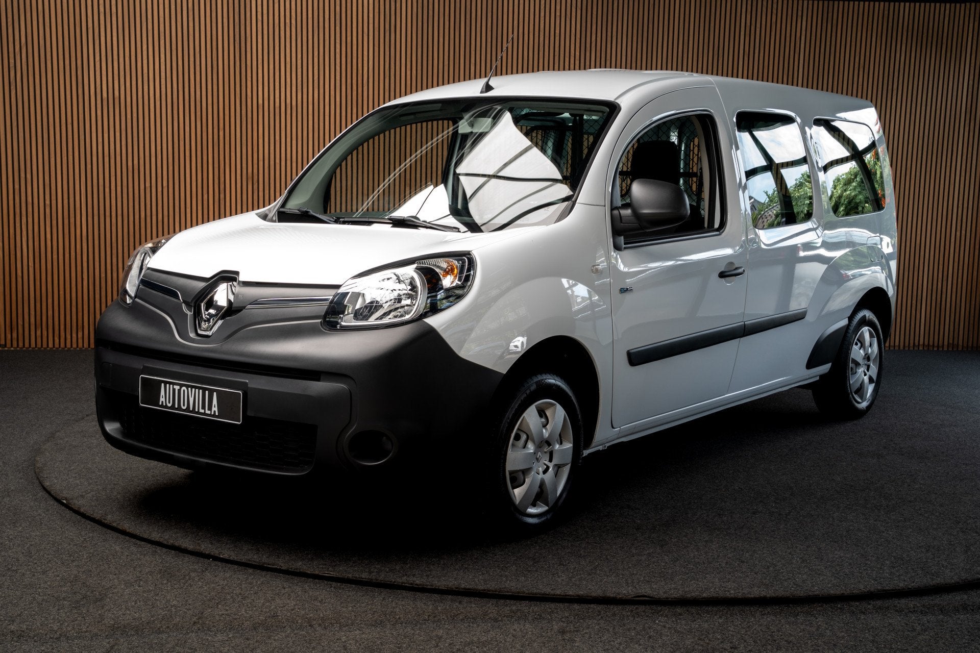 Renault Kangoo Z.E. 33 Maxi (ex. accu) 91,1% Aut. 1e eigenaa, Dealer onderhouden, Stof, Gebruikt, Wit