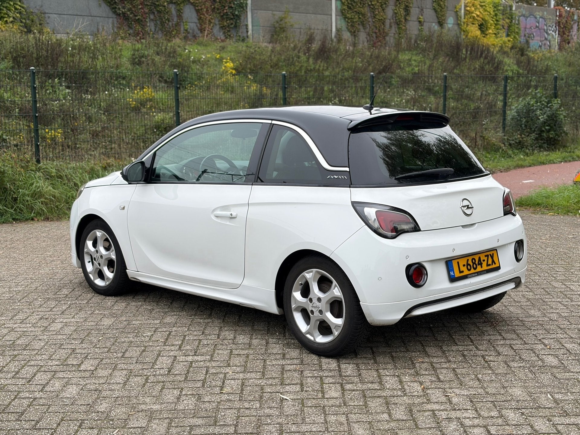 Opel ADAM 1.4 Hardwell Edition STERRENHEMEL I AIRCO I STOELV, Voorwielaandrijving, Euro 5, 1398 cc, 4 cilinders