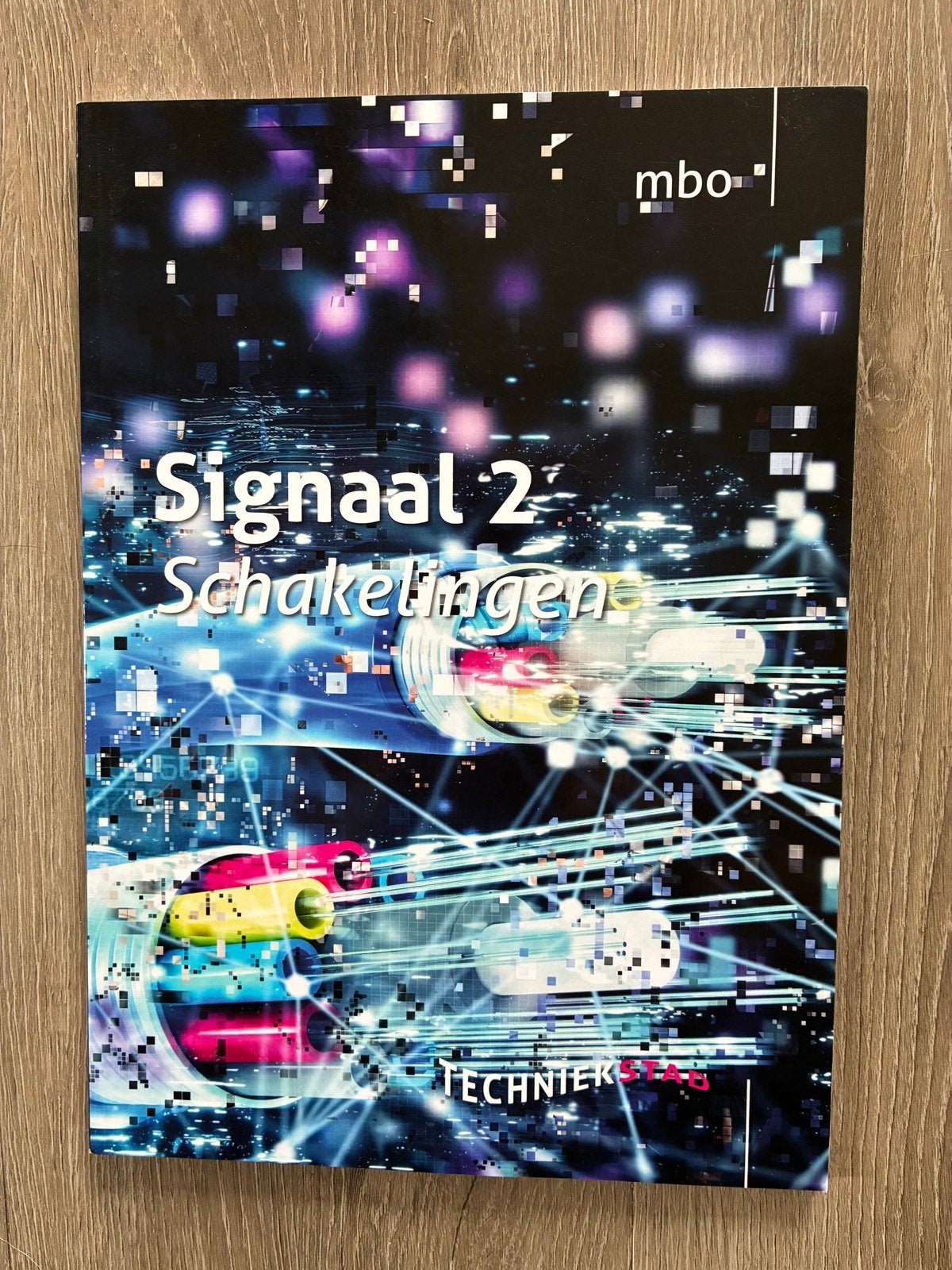 Signaal 2 Schakelingen MBO Techniek, Ophalen of Verzenden, Zo goed als nieuw, Elektrotechniek