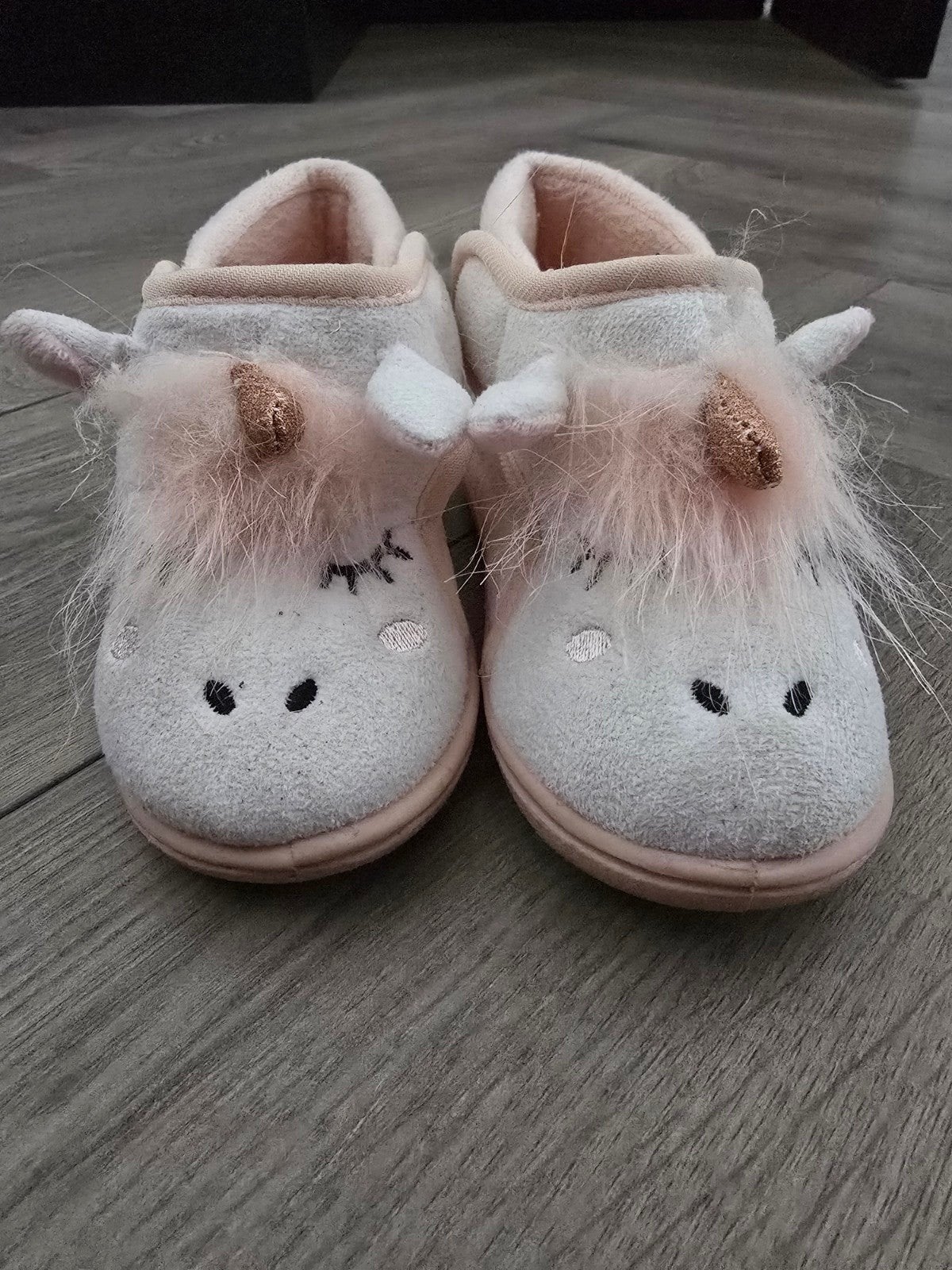 Schattige Eenhoorn Pantoffels voor Kinderen - Maat 23, Kinderen en Baby's, Ophalen of Verzenden, Zo goed als nieuw, Meisje, Overige typen