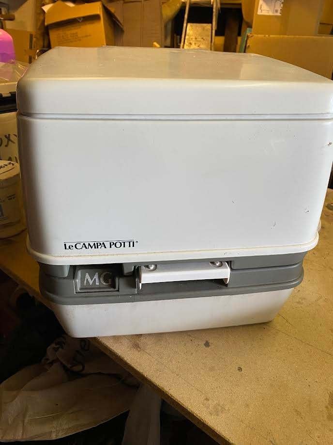 chemisch spoeltoilet voor boot of caravan, Ophalen of Verzenden, Zo goed als nieuw
