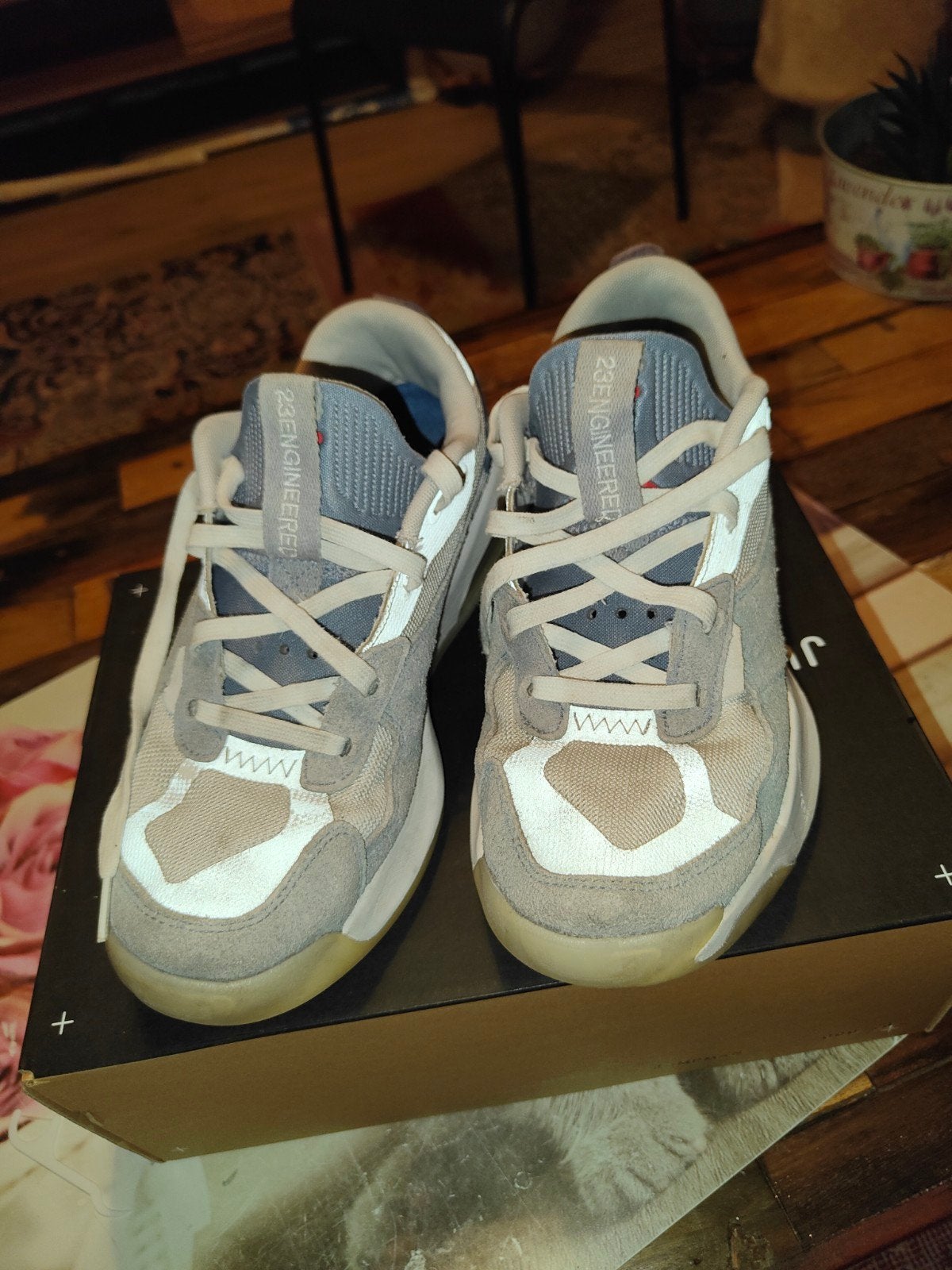Jordan (Nike Air) maat 43, Jordan (Nike Air), Overige kleuren, Sportschoenen, Ophalen of Verzenden