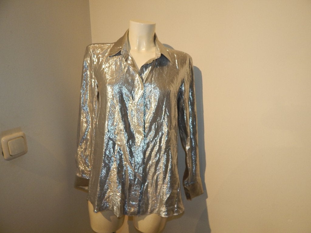 Indress zilveren blouse glanzende deels zijde stof 36/38