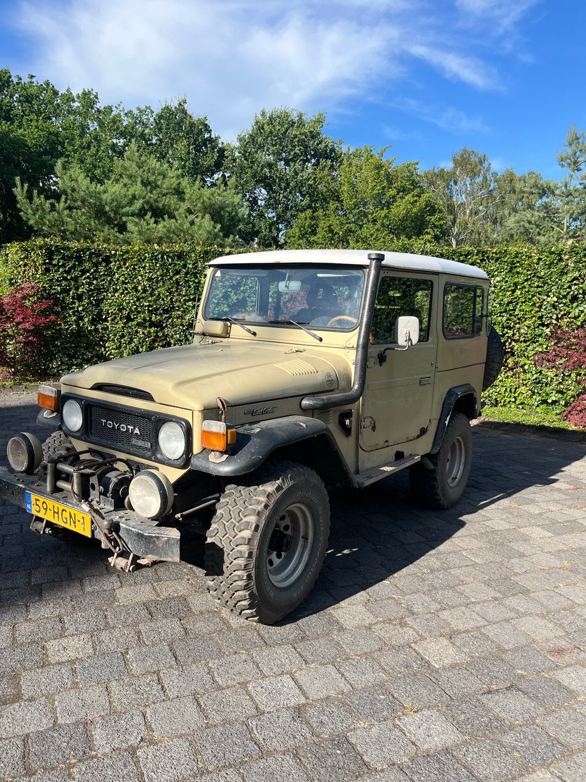 Toyota bj 42  6 cilinder diesel 1981, 3953 cc, Beige, Stationwagon, Vierwielaandrijving