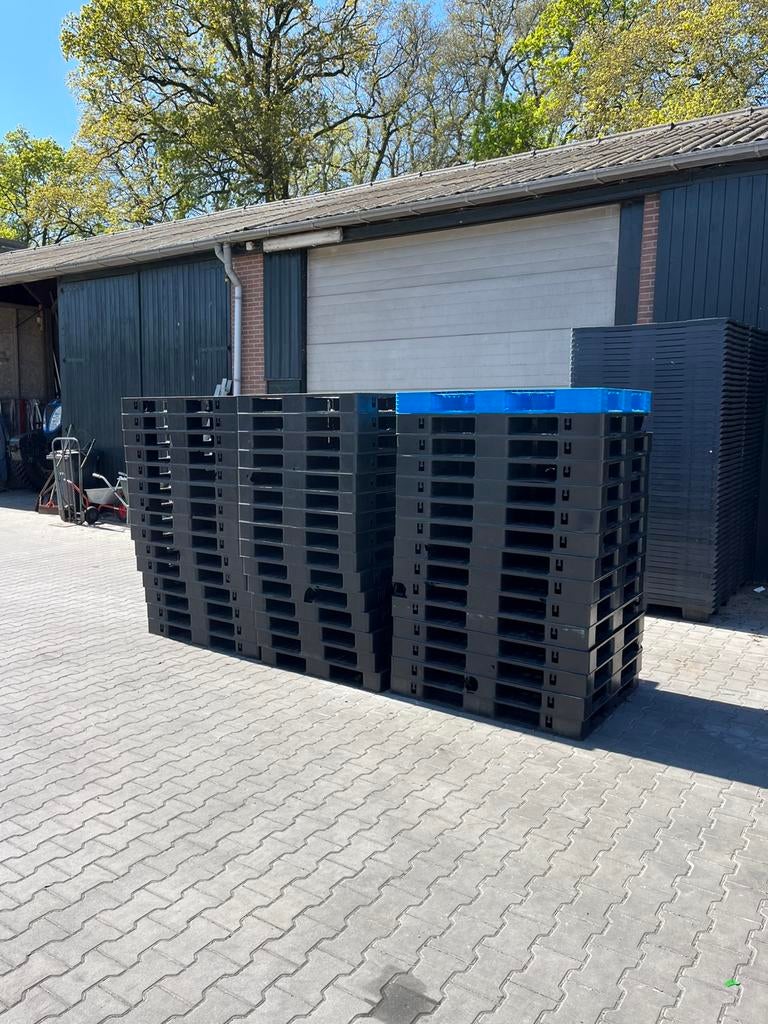Partij kunststoffen pallets 100x120, Ophalen of Verzenden, Zo goed als nieuw, Hout, Overige typen