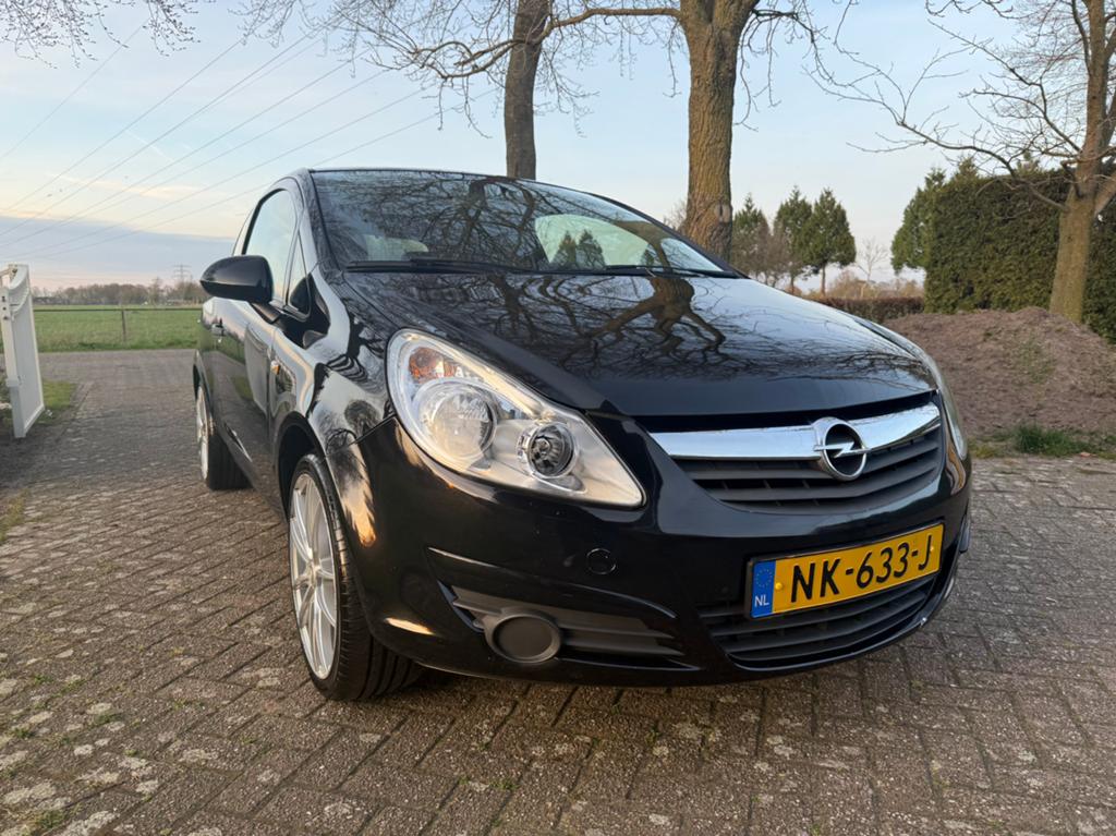Corsa 1.2 16V Ecoflex 2010 nieuwe APK 17 inch, Zwart, Handgeschakeld, Particulier, Corsa