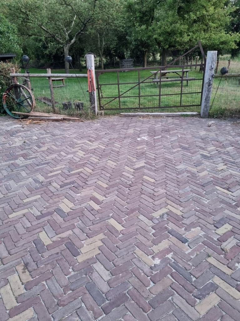 Gezocht: oud gebakken klinkers dikformaat, Tuin en Terras, Tegels en Klinkers, Gebruikt, Keramiek, Klinkers, Ophalen of Verzenden