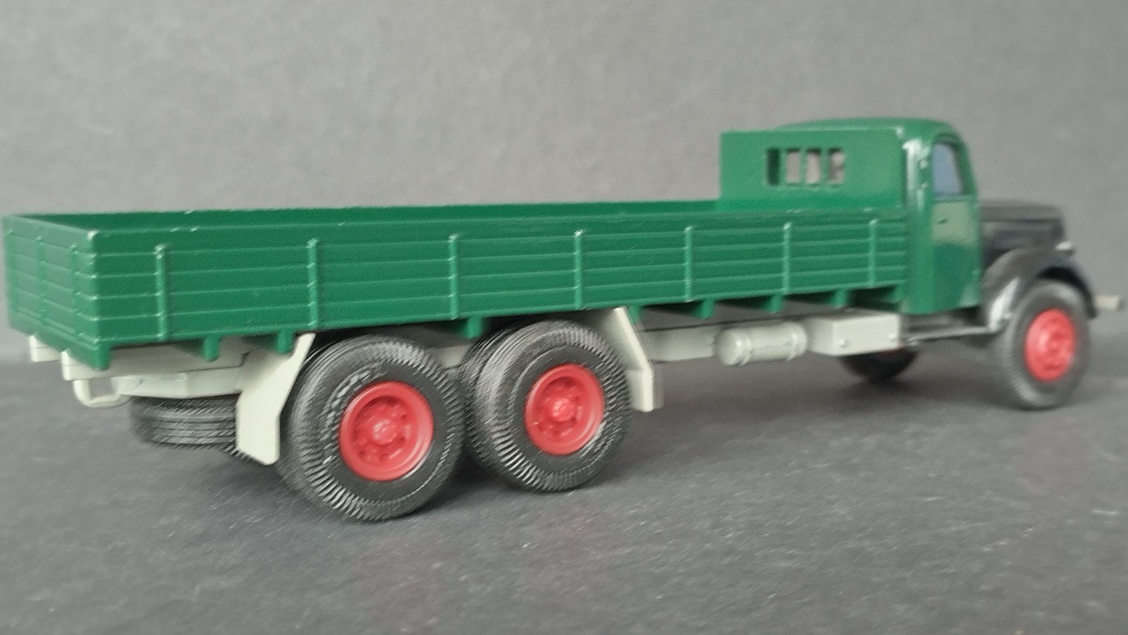 Volvo LV 293 1949 1:43 Conrad Pol, Overige merken, Auto, Ophalen of Verzenden, Zo goed als nieuw