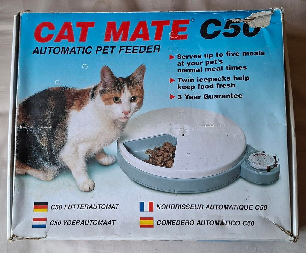 Cat Mate, voederautomaat voor uw kat., Ophalen