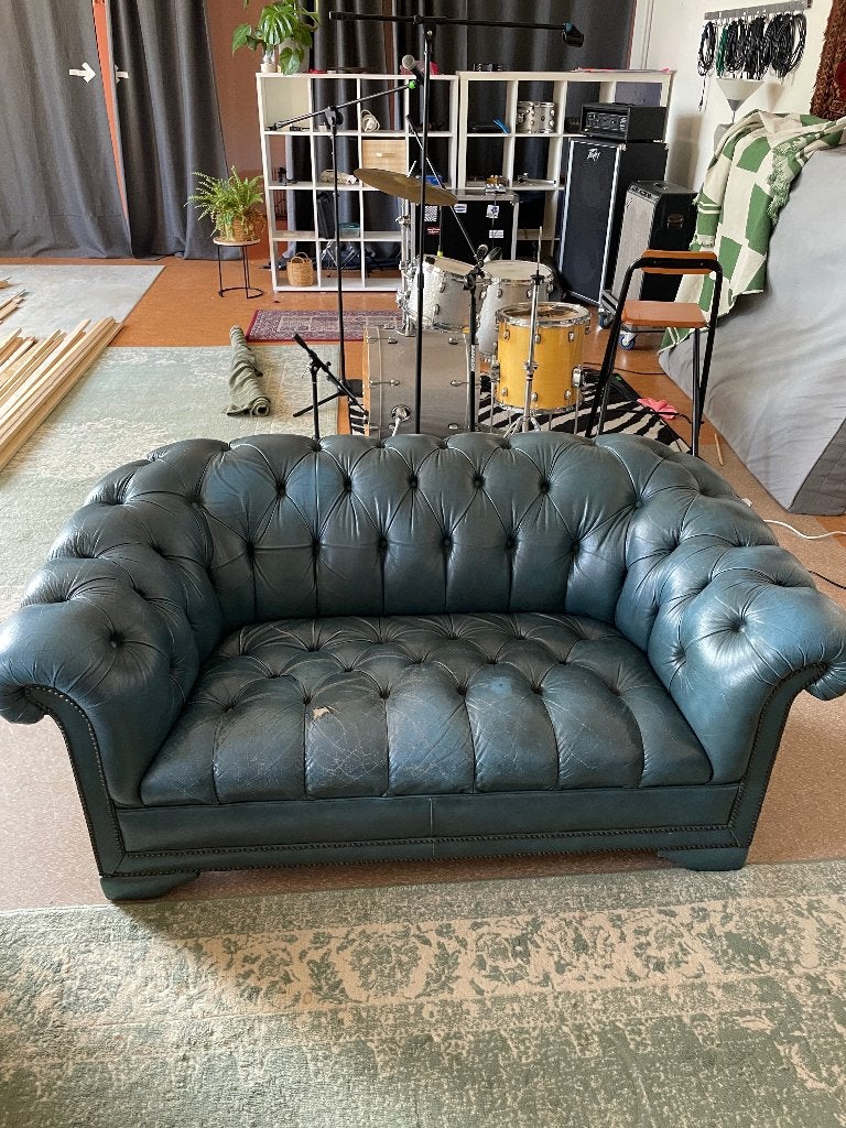 Chesterfield GRATIS OPHALEN VANDAAG OF MORGEN, Huis en Inrichting, Banken | Bankstellen, Ophalen, Gebruikt, 150 tot 200 cm, Tweepersoons
