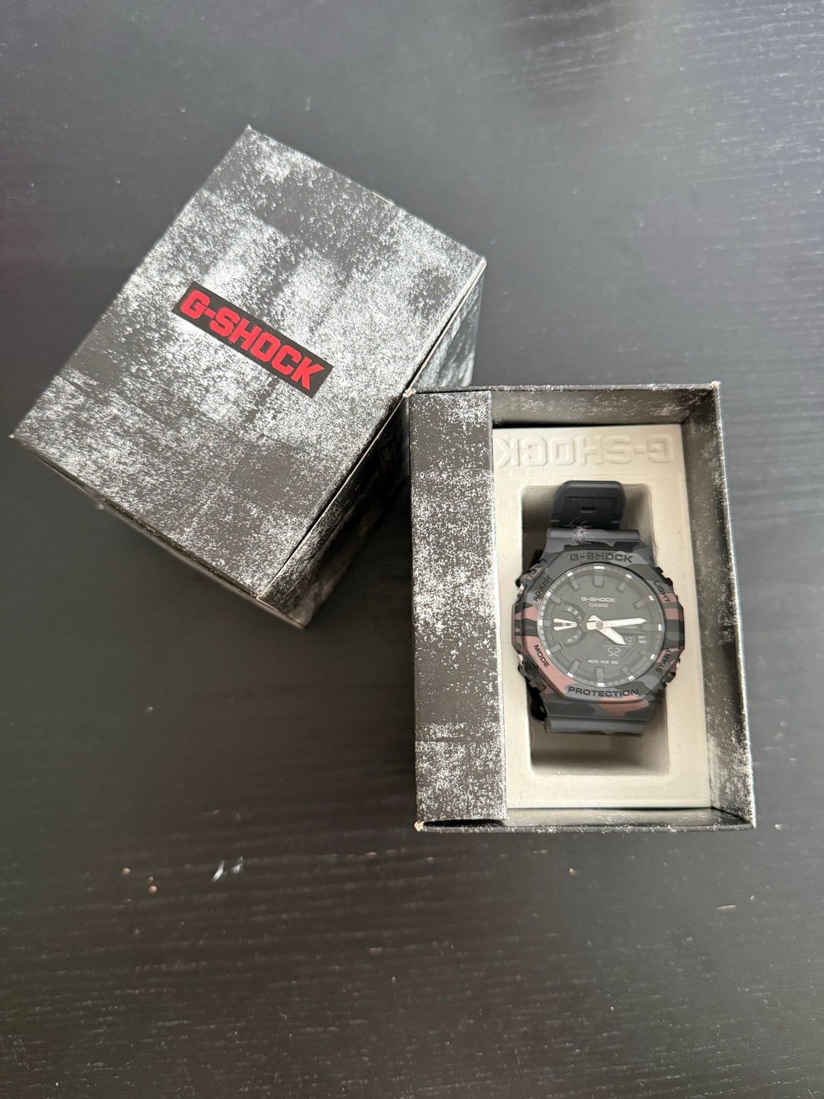 Casio G-Shock GA-2100CM-8A - Zo goed als nieuw, Sieraden, Tassen en Uiterlijk, Ophalen, Casio, Kunststof, Polshorloge