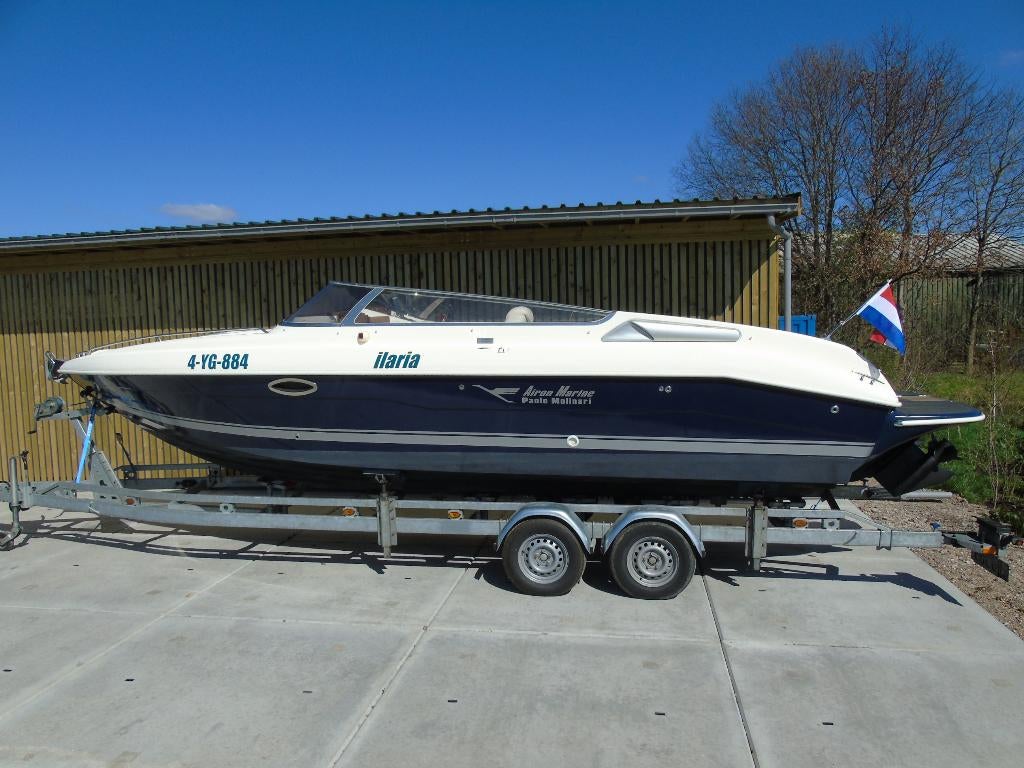 Airon Marine 278 sportcruiser, Ophalen, Gebruikt, Binnenboordmotor, 200 pk of meer