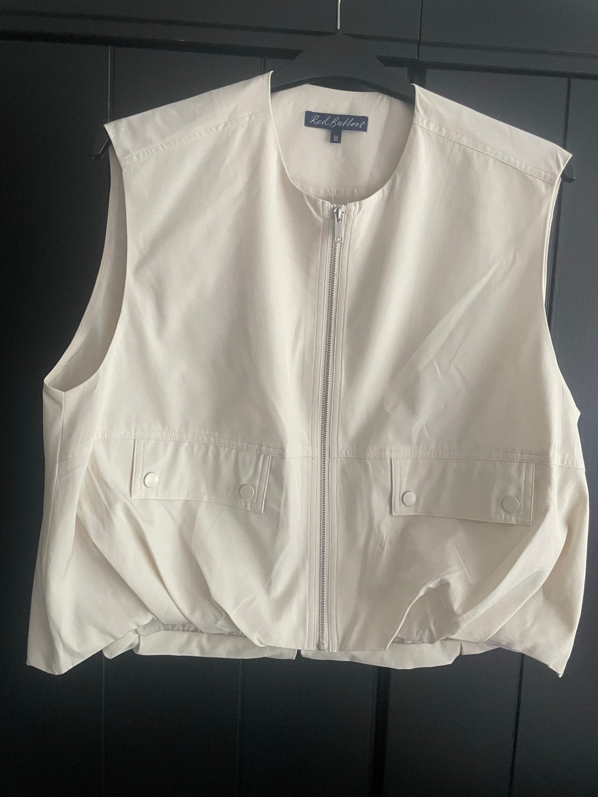 Nieuw ballonachtig gilet van Red Button in gebroken wit, maa, Kleding | Dames, Bodywarmers, Ophalen of Verzenden, Nieuw, Maat 38/40 (M)