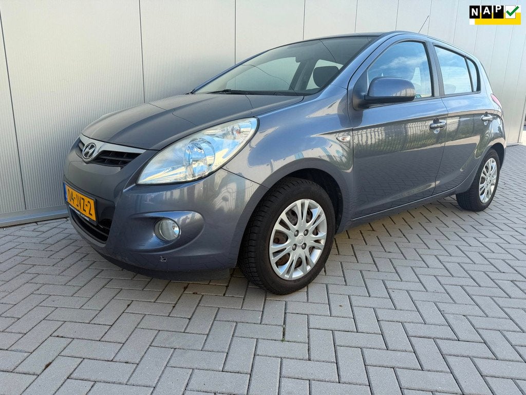 Hyundai I20 1.2i DynamicVersion, Auto's, Hyundai, Bedrijf, Te koop, i20, ABS, Airbags, Airconditioning, Boordcomputer, Centrale vergrendeling
