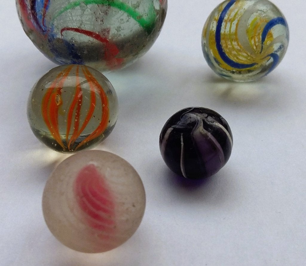 Omstreeks 1850 -1900 Bodemvondst Glazen Knikker Knikkers, Antiek en Kunst, Ophalen