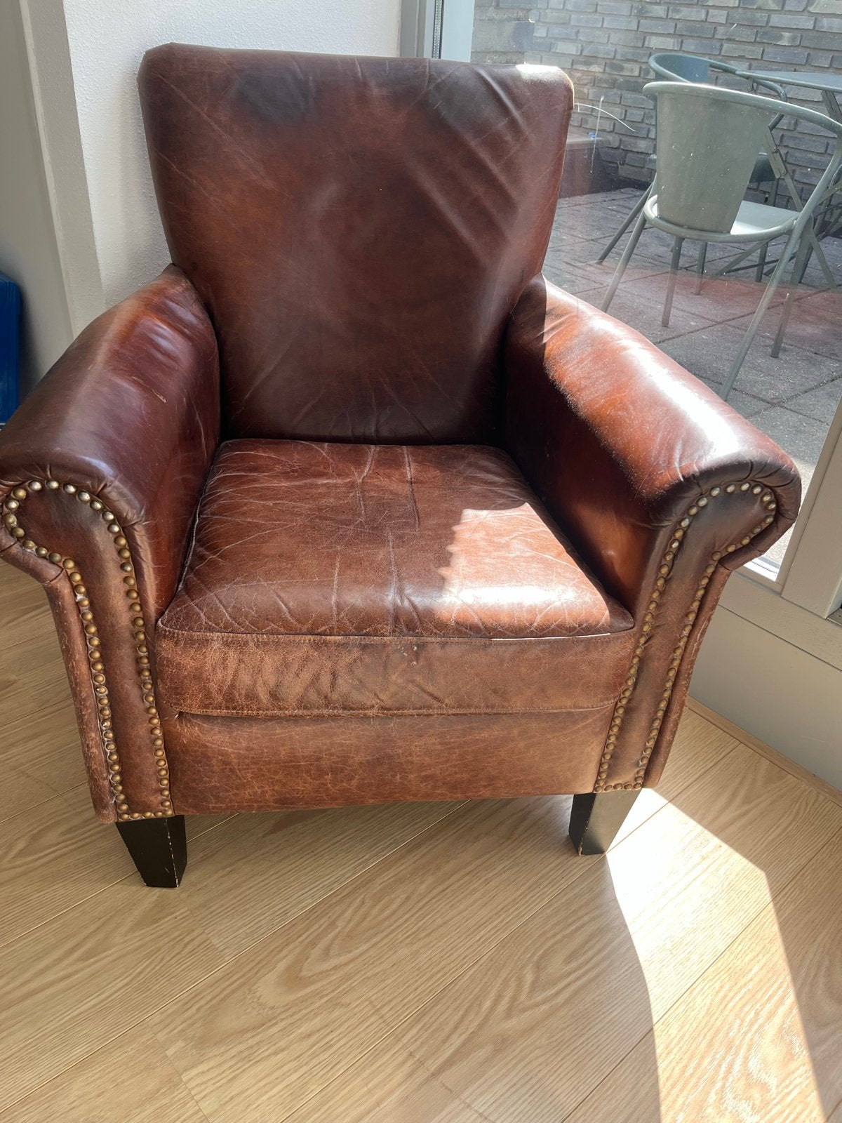 Schapenleren fauteuil in Chesterfield stijl rookstoel, Huis en Inrichting, Fauteuils, Ophalen, Gebruikt, Leer, 75 tot 100 cm