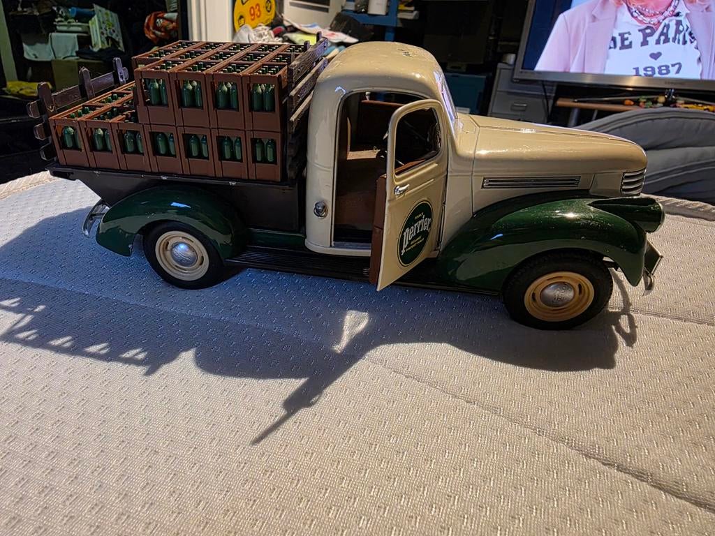 Solido Chevrolet 1946 Perrier Truck Modelauto, Ophalen of Verzenden, Z, Zz, Z