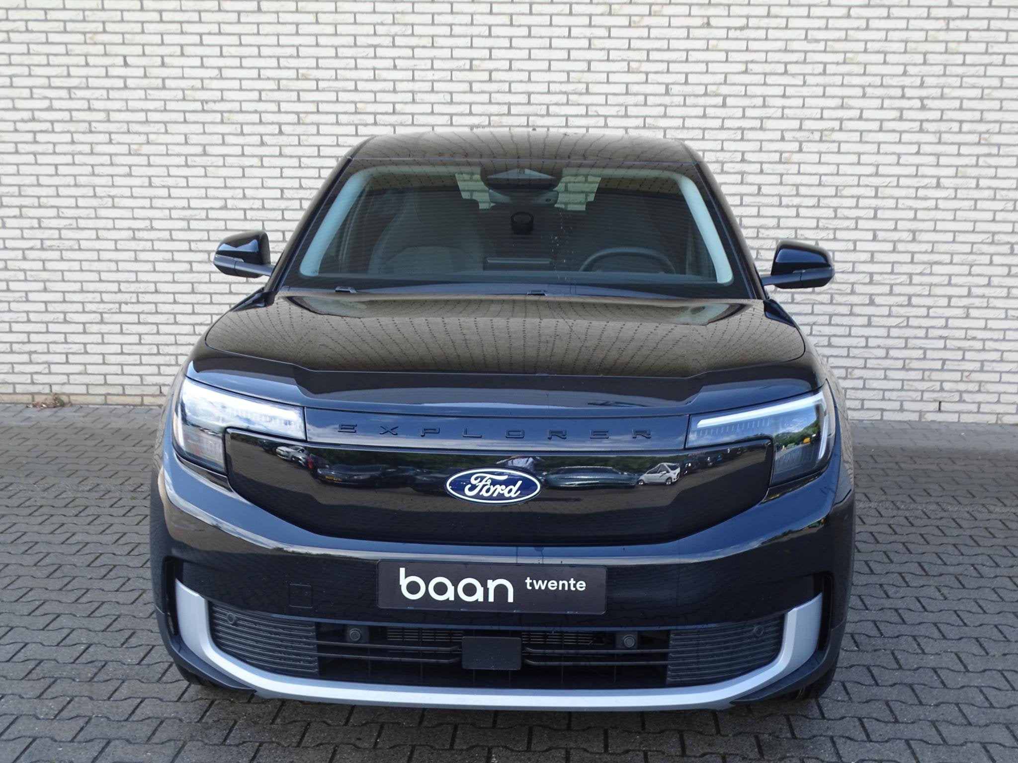 Ford Explorer Select Extended Range RWD 79 kWh | Comfort Pac, Auto's, 12 maanden, Zwart, Zwart, 286 pk
