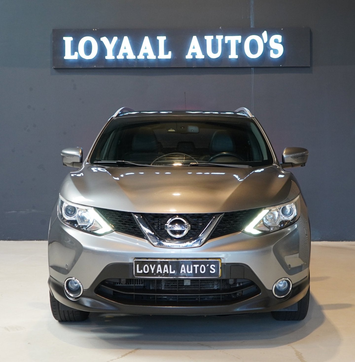 Nissan Qashqai 1.2 N-Vision | AUT | TREKHAAK | PANODAK | CRU, Gebruikt, 4 cilinders, 116 pk, Origineel Nederlands