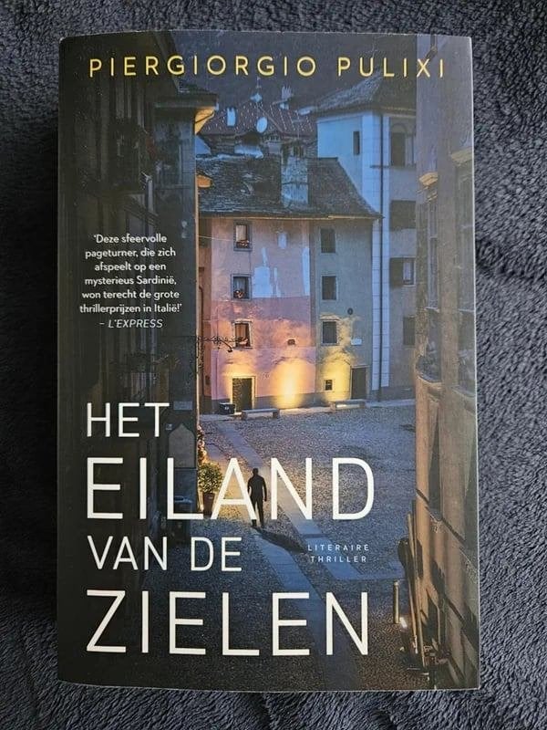 Piergiorgio Pulixi - Het eiland van de zielen, Ophalen of Verzenden, Gelezen, Piergiorgio Pulixi