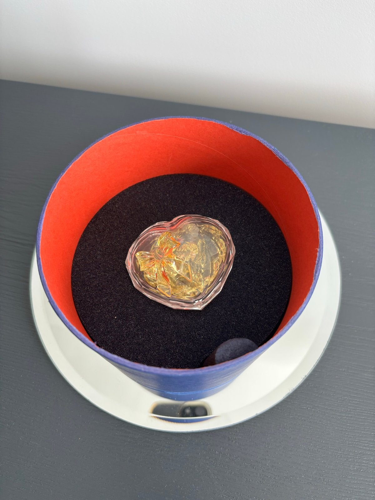 Swaroski hartvormig schaaltje met inhoud., Verzamelen, Swarovski, Ophalen of Verzenden, Zo goed als nieuw, Overige typen