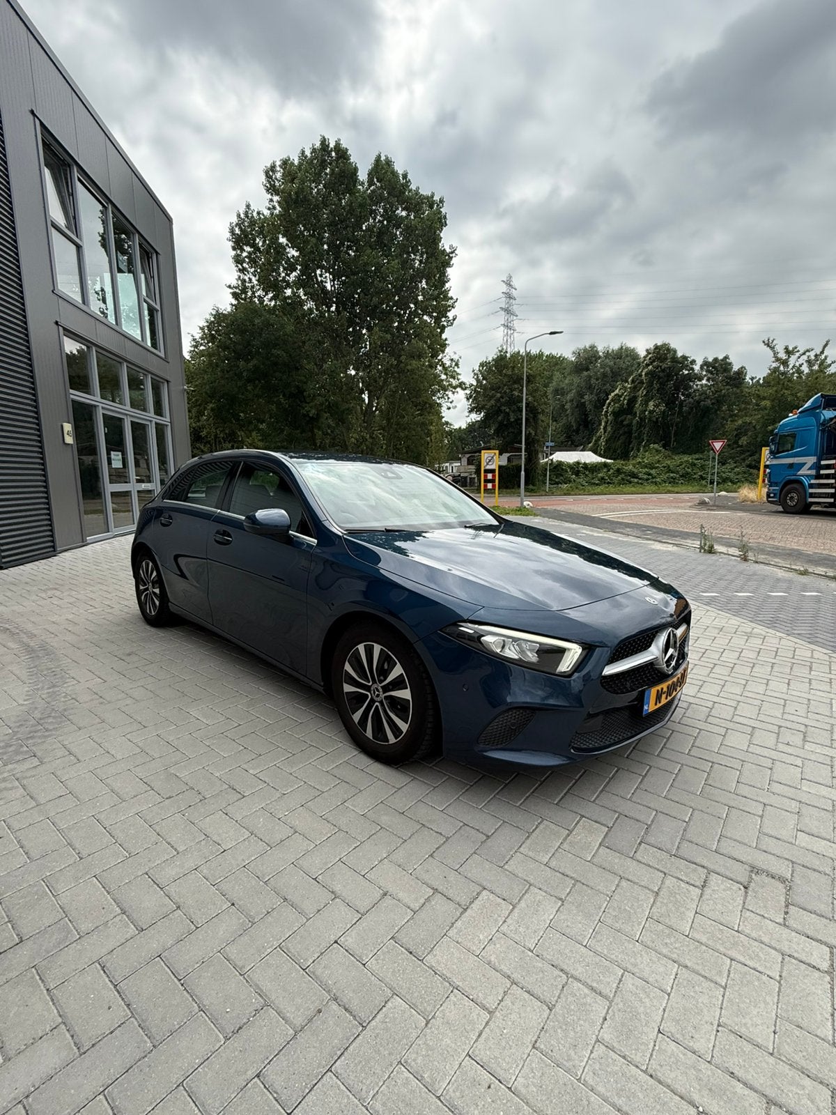 Mercedes-Benz A-Klasse A 180 d 116pk (SCHROEFSCHADE), Auto's, Voorwielaandrijving, 1325 kg, 4 cilinders, Blauw