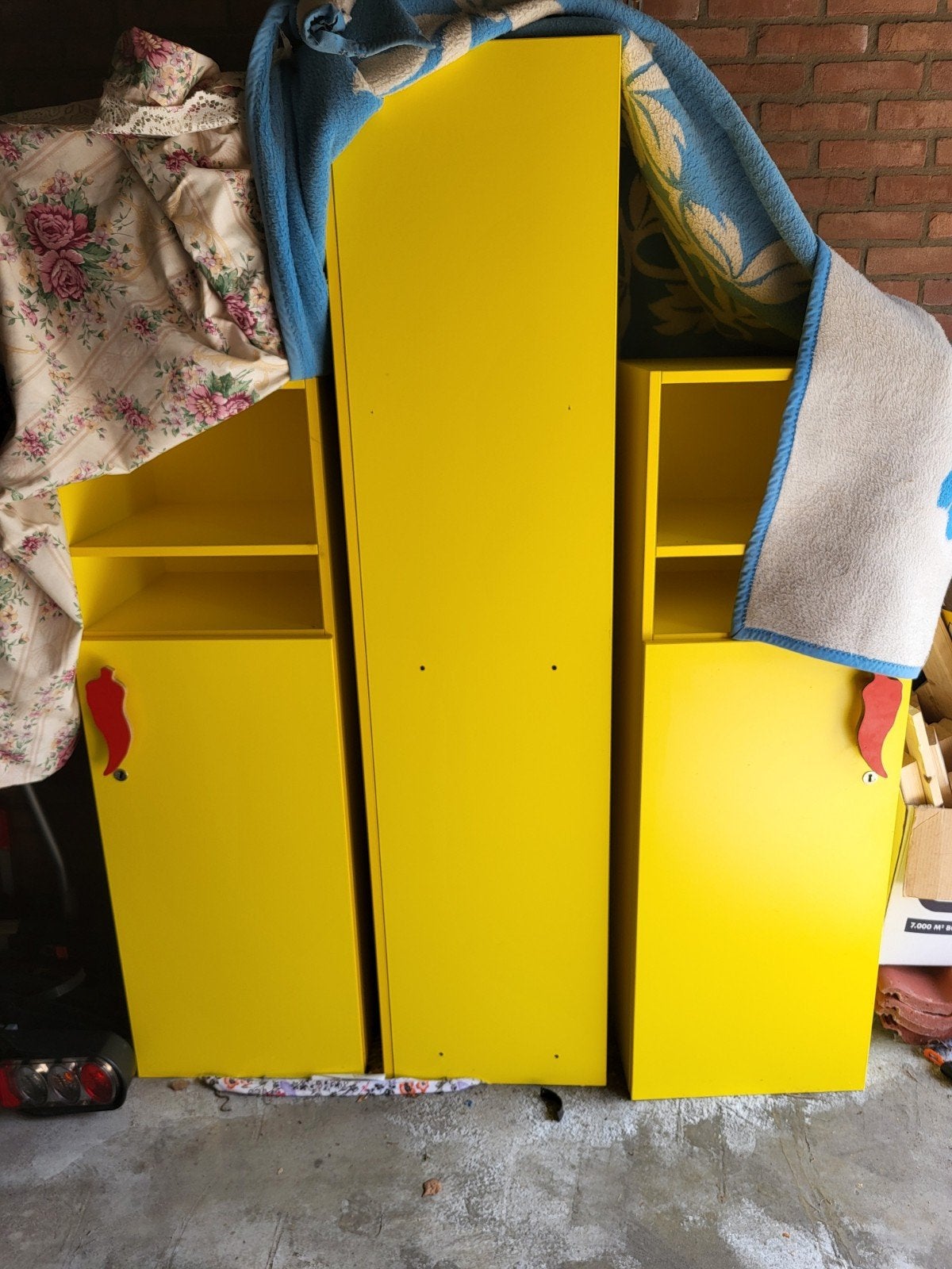 kastelen kinderkast!, Ophalen