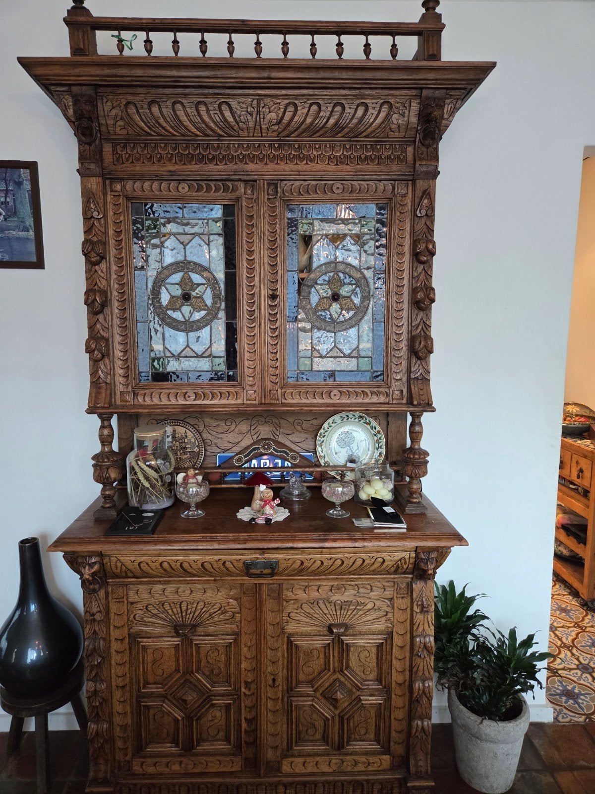 Handgemaakte kast met glas-in-loodramen, Antiek en Kunst, Ophalen