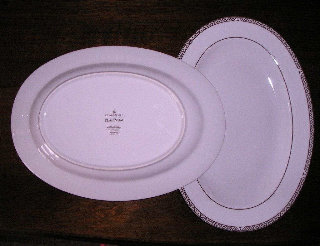 Schalen + Melk en Suikerkan  (Platinum), Nieuw, Ophalen of Verzenden, Bord(en), Overige stijlen