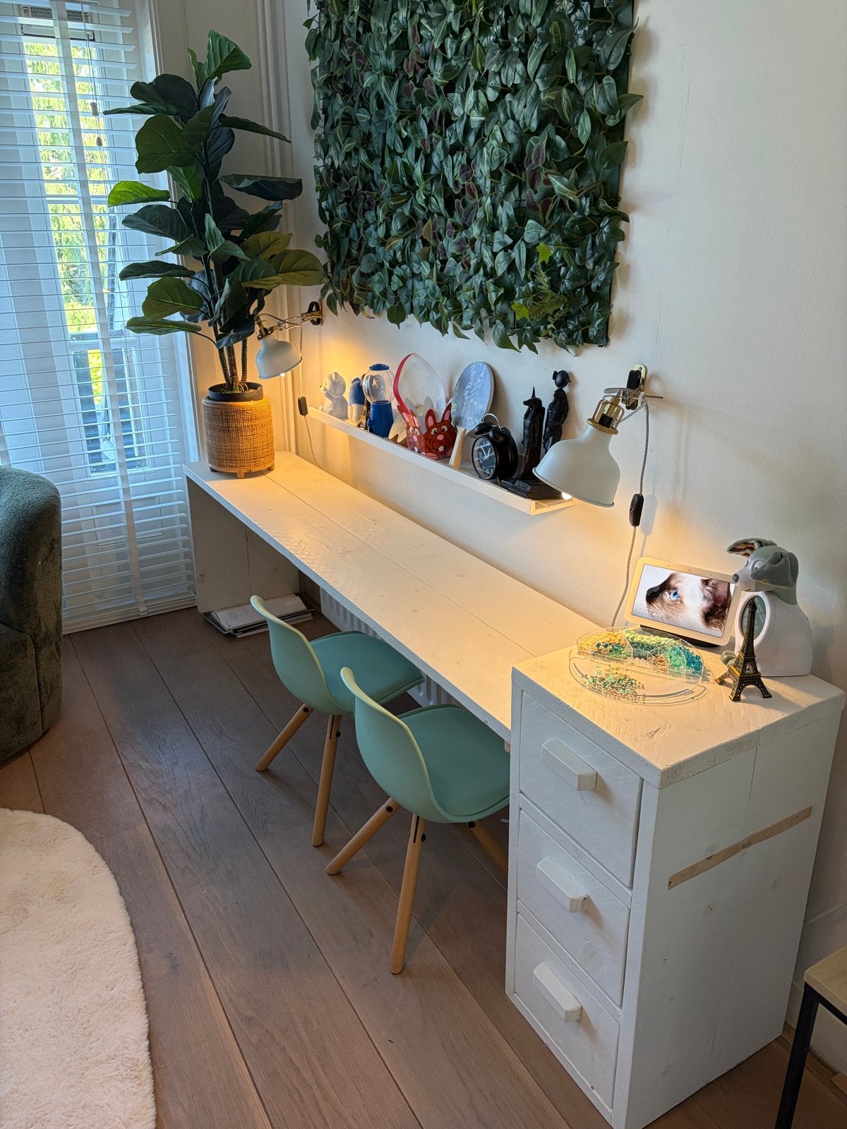 steigerhouten wit kinderbureau met lades en stoeltjes, Ophalen, Gebruikt, Kinderbureau, Wit