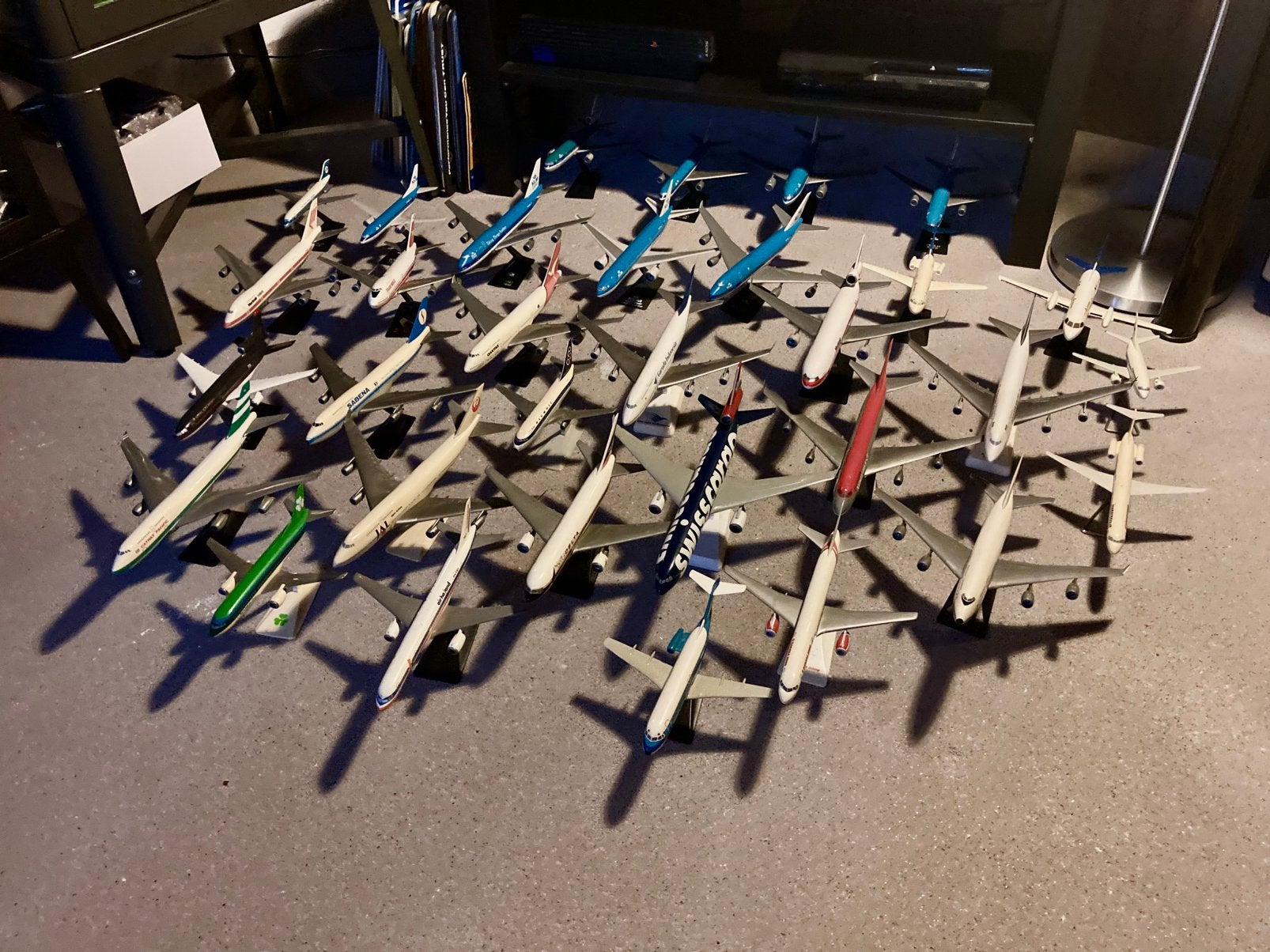Modelvliegtuigen heel veel verschillende 59 stuks, Verzamelen, Ophalen of Verzenden, Zo goed als nieuw, Schaalmodel