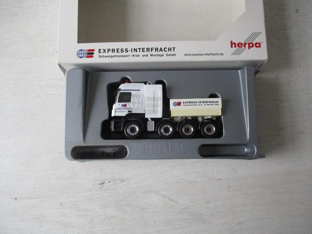 Herpa Mercedes Vrachtwagen Express-Interfracht Schaal 1:87, Ophalen, Nieuw, Bus of Vrachtwagen, Herpa