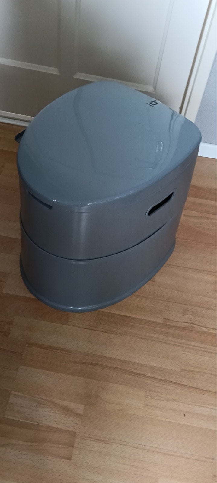 Camping toilet, Ophalen, Zo goed als nieuw