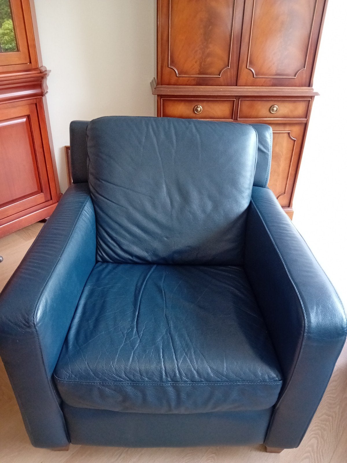 Donkerblauwe stoel, Ophalen, Zo goed als nieuw, 75 tot 100 cm, 50 tot 75 cm