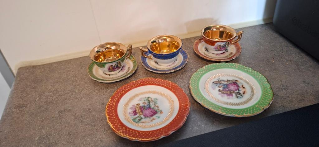 Vintage porseleinen poppen serviesje, Antiek en Kunst, Ophalen