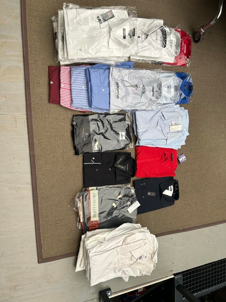 41 Heren Overhemden - Nieuw & Z.G.A.N. - Diverse Merken/Mate, Ophalen, Zo goed als nieuw, Blauw, Overige halswijdtes