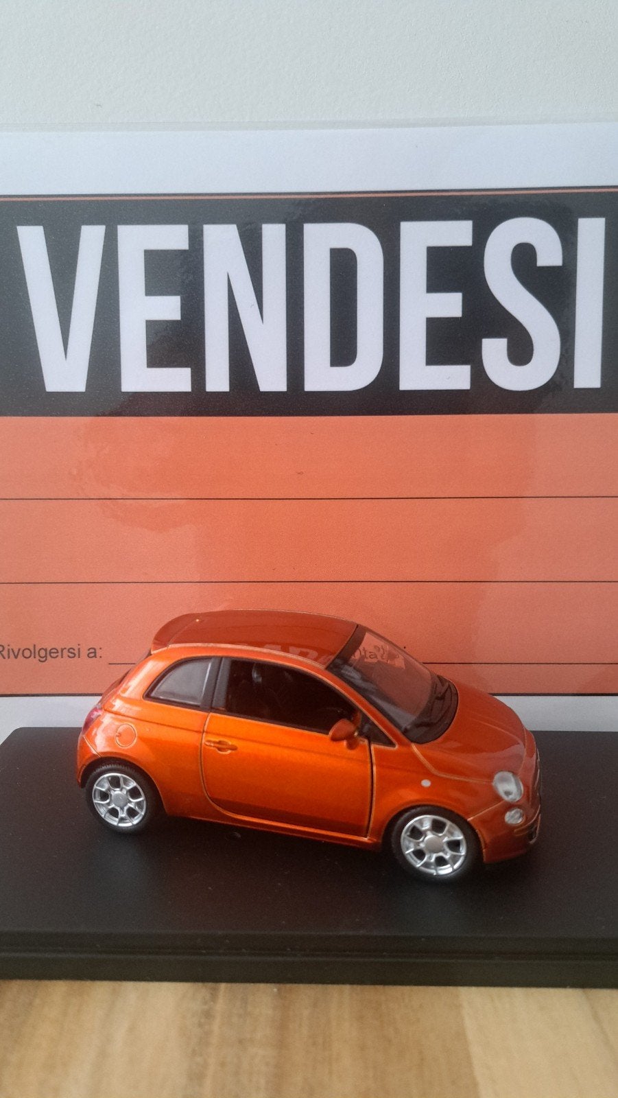 Fiat 500e USA specs. 1:28., Ophalen of Verzenden, Zo goed als nieuw, Overige merken