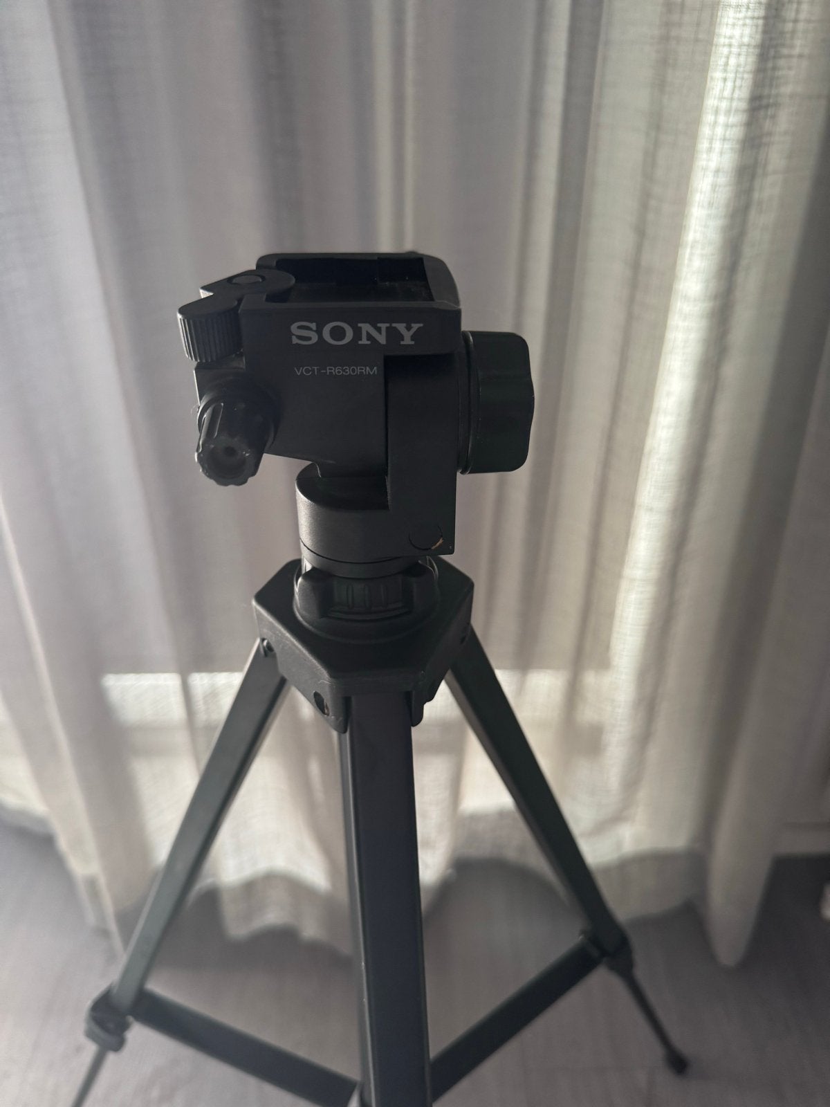 Sony VCT-R630RM Statief met afstandsbediening, Zo goed als nieuw, 150 tot 175 cm, Sony, Afstandsbediening