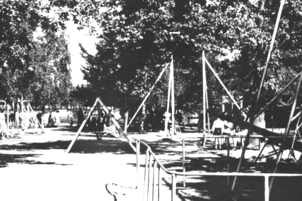 968269	Naarden	oud Valkeveen	Speeltuin	1949	Gelopen, Ophalen of Verzenden, 1940 tot 1960, Gelopen, Noord-Holland