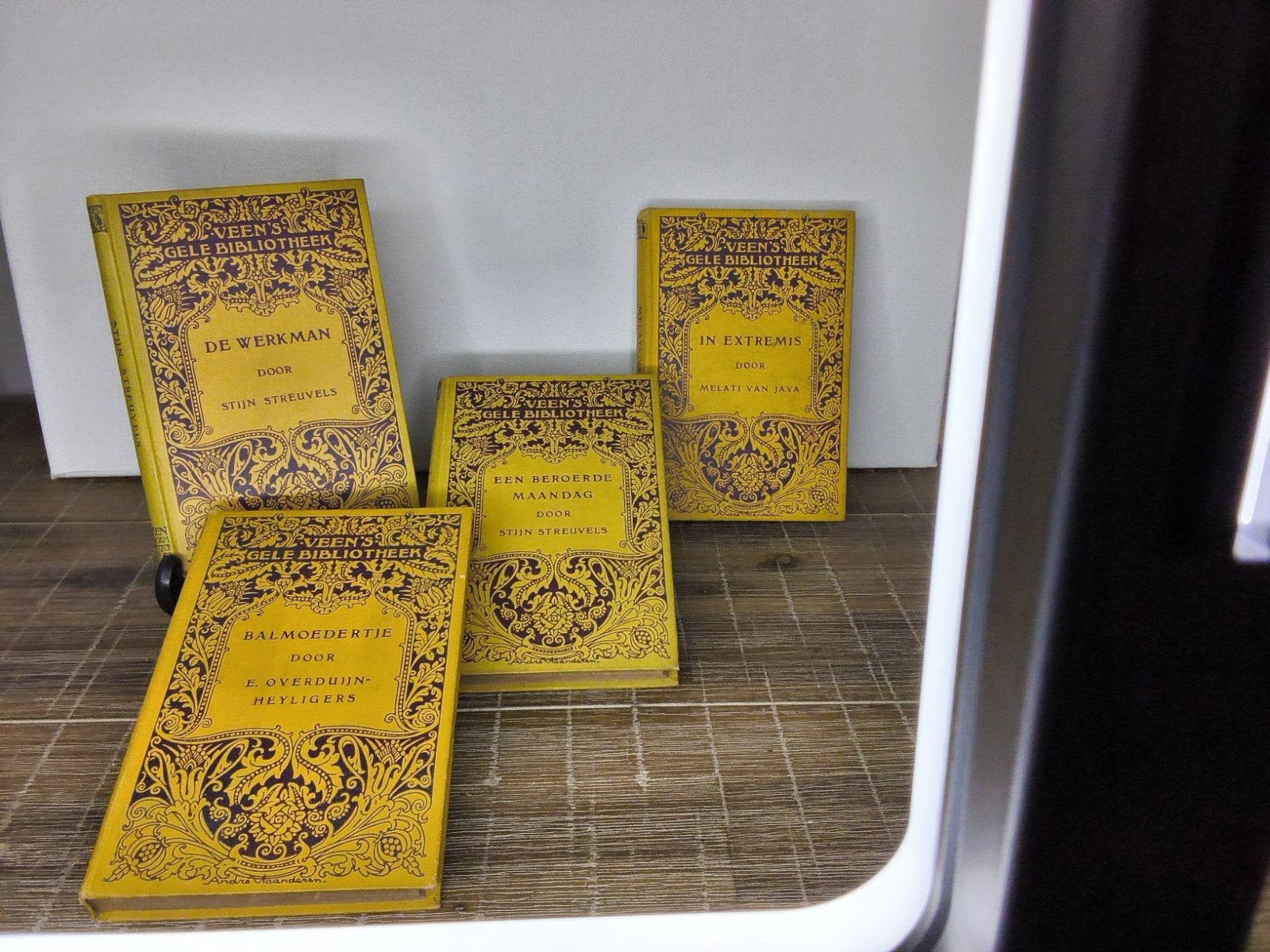 Veens Gele Bibliotheek oa Stijn Streuvels, Ophalen of Verzenden, Gelezen