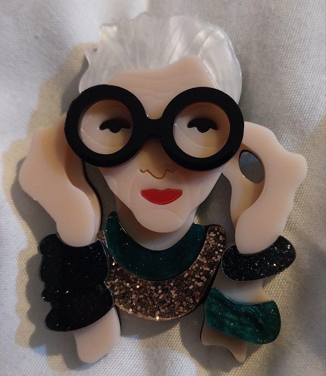 Iris Apfel Broche, Overige materialen, 4 tot 7 cm, Verzenden, Nieuw