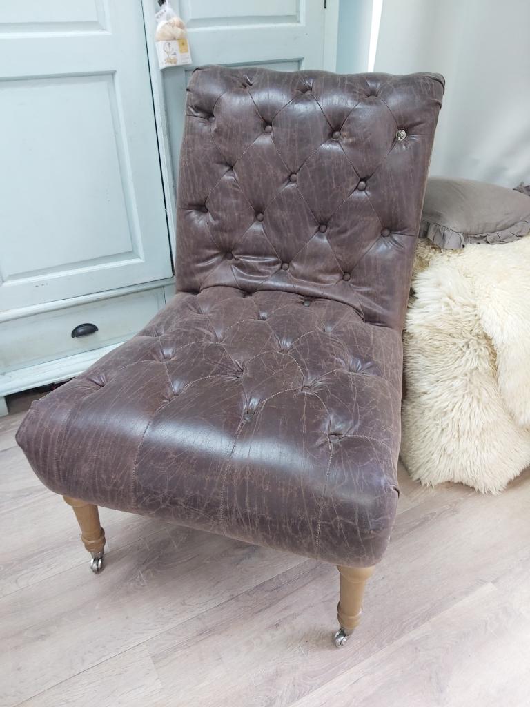 Mooie lederen fauteuil van Riviera Maison, Huis en Inrichting, Fauteuils, Ophalen, 75 tot 100 cm, Zo goed als nieuw, 50 tot 75 cm