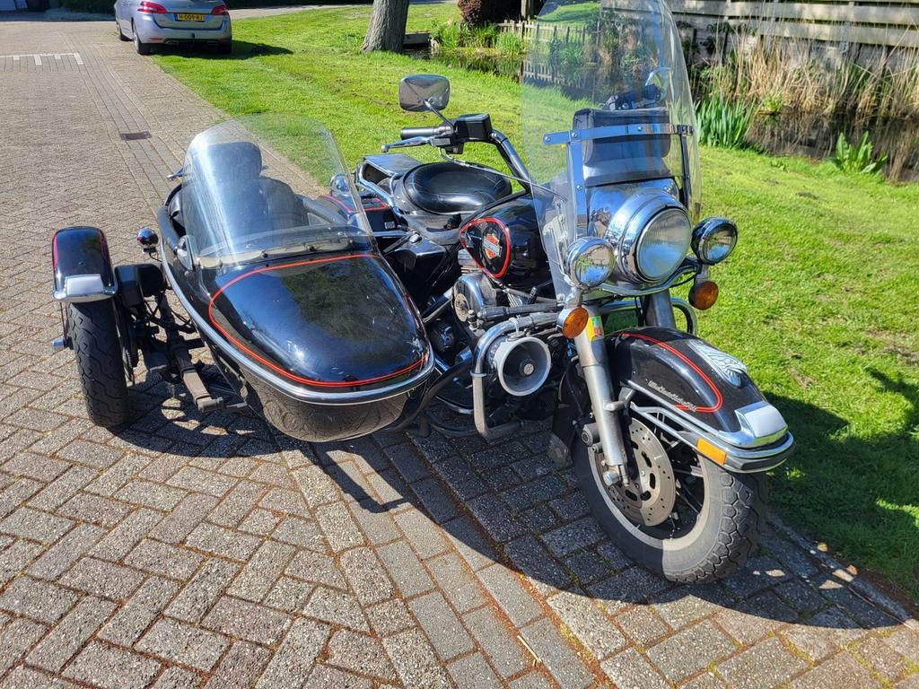 Harley Davidson Electra Glide met zijspan, Ophalen