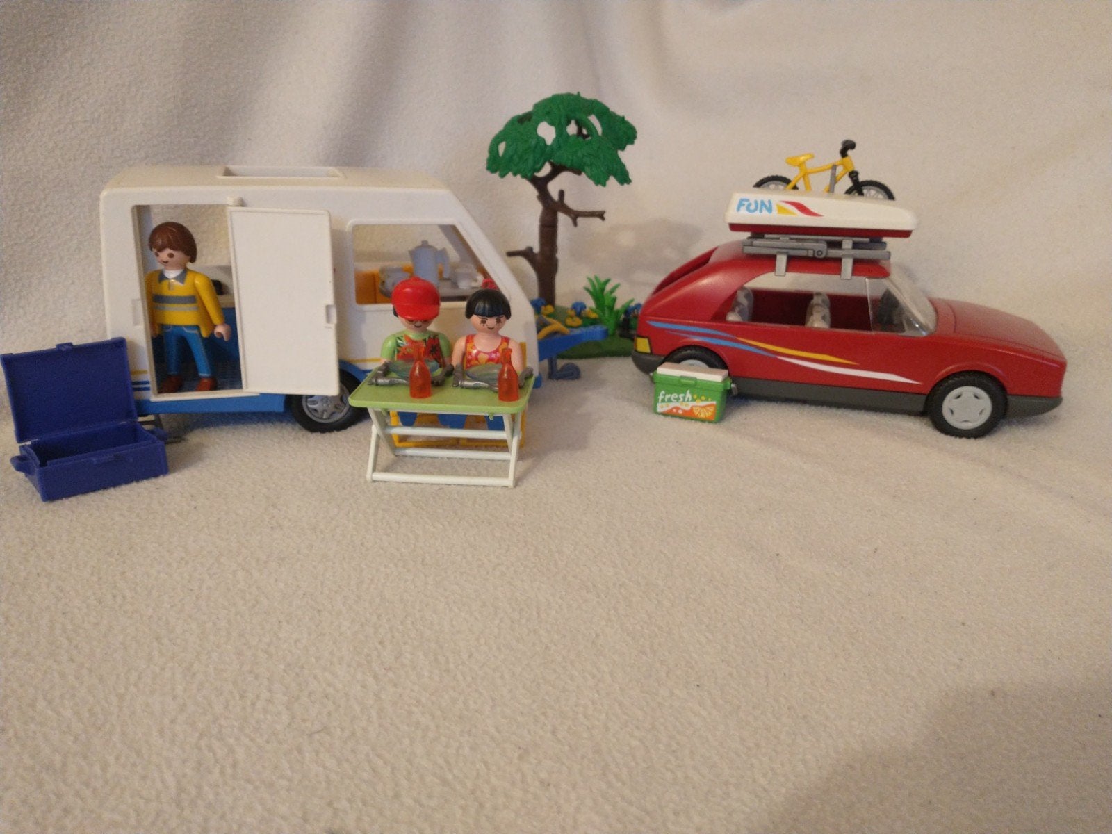 Playmobil 3236 en 3237 retro auto met caravan, Ophalen of Verzenden, Gebruikt, Voertuig