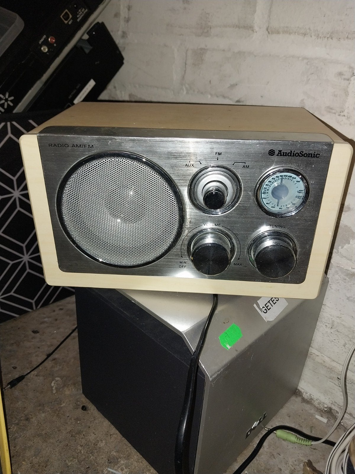 Audiosonic AM/FM Radio - Vintage Look, Ophalen of Verzenden, Gebruikt, Radio