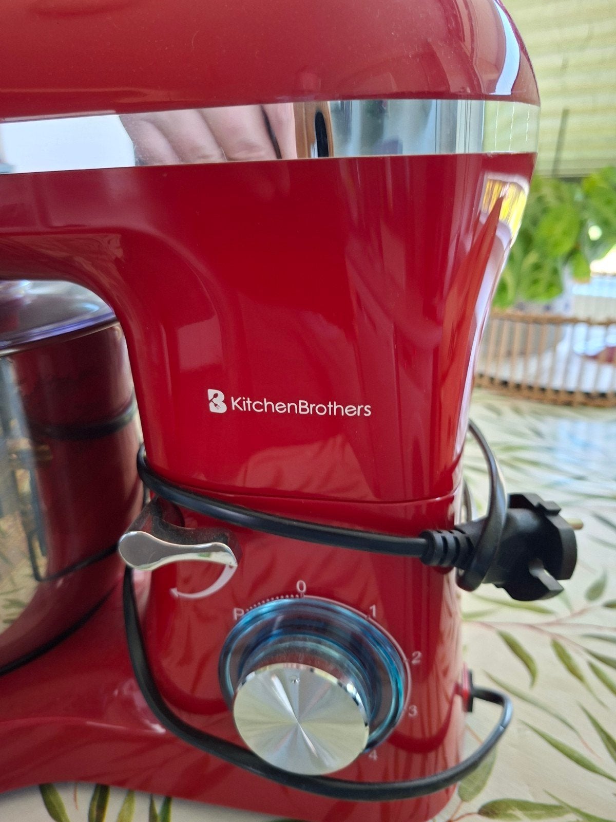 KitchenBrothers Keukenmachine - Rood - Zo goed als nieuw, 4 liter of meer, Ophalen of Verzenden, Nieuw, 3 snelheden of meer