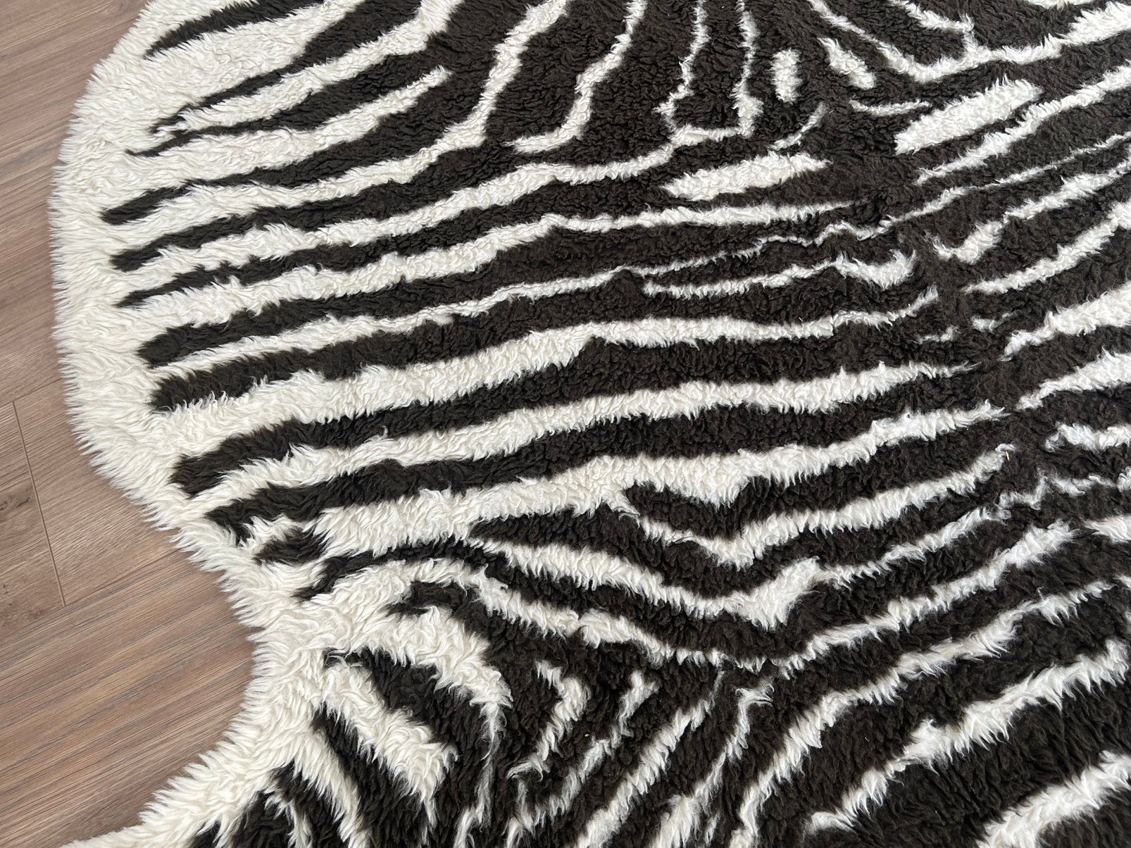 Zebra vloerkleed, Gebruikt, 100 tot 150 cm, Ophalen of Verzenden, Bruin